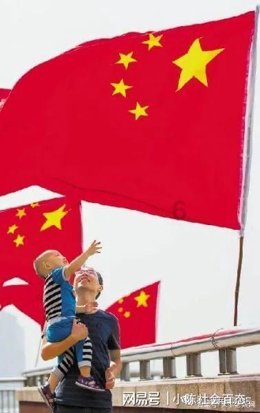 《一人之下》中，诸葛青和傅蓉感情如何？诸葛青能否和傅蓉喜结连理？游戏画面